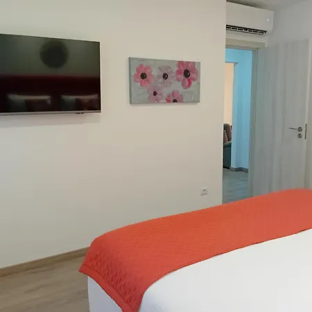 Garden House - Apartamento 204 Apartamento *